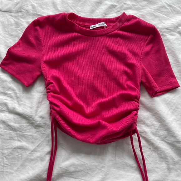 Zara T-Shirt - Picture 1 of 4
